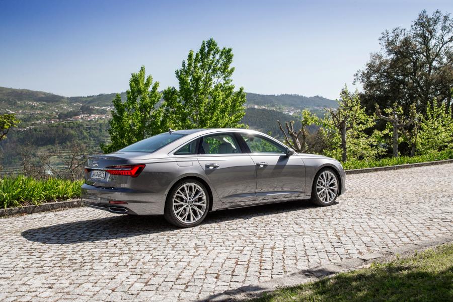  Audi A6 55 TFSI Quattro (C8) 2018 года  (WW) (фото 22 из 40)